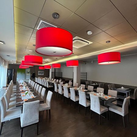 Iness Hotel Łódź Dış mekan fotoğraf