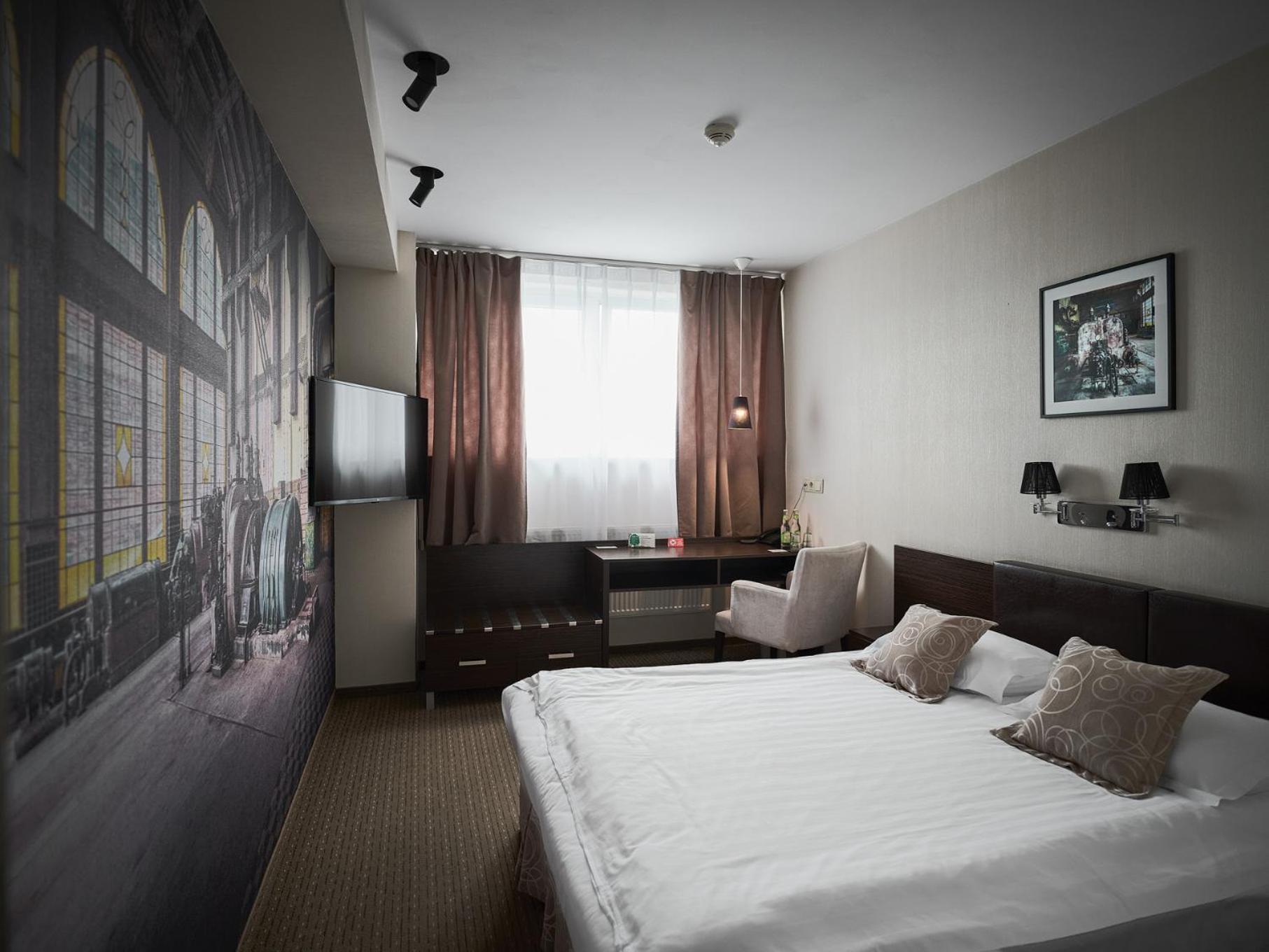 Iness Hotel Łódź Dış mekan fotoğraf