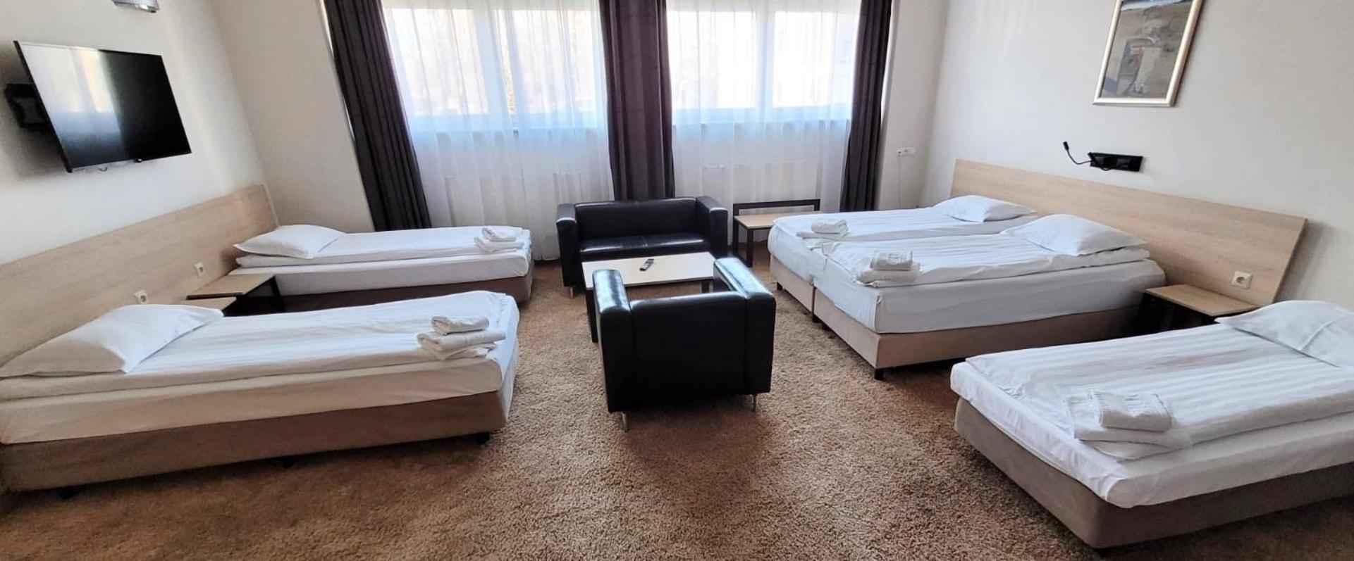 Iness Hotel Łódź Dış mekan fotoğraf
